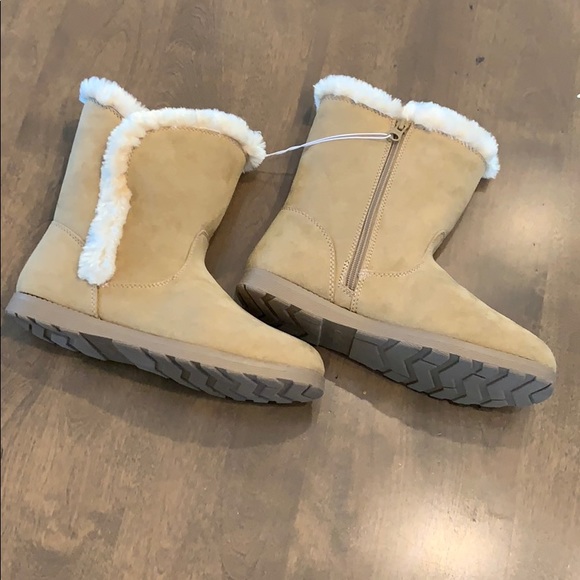 Cat & Jack Shoes | Cat Jack Tan Boots New Size 6 Kids Zip Up Fur | Poshmark